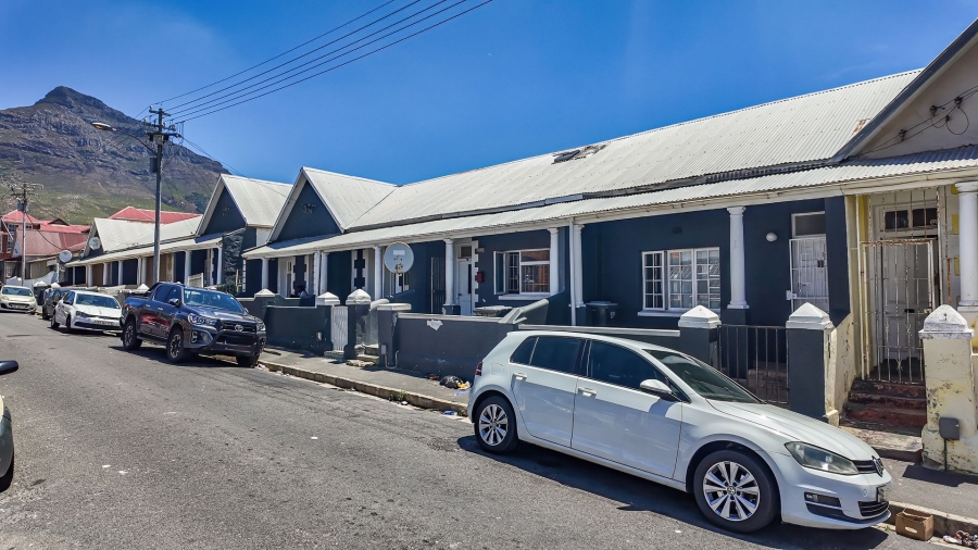 2 Bedroom Property for Sale in Woodstock Western Cape